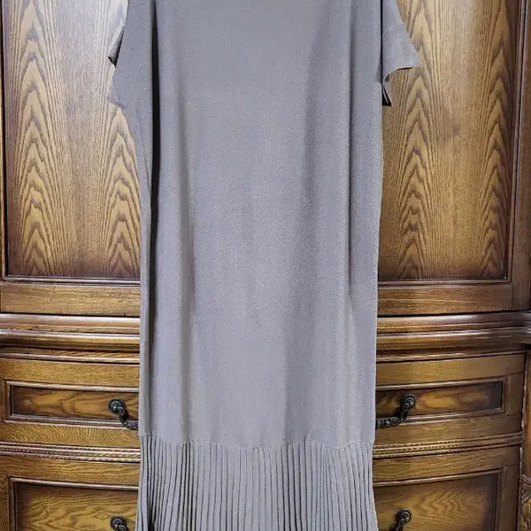 [BUNJANG] THE IZZAT COOL KNIT DRESS / 더아이잗 쿨 니트 원피스