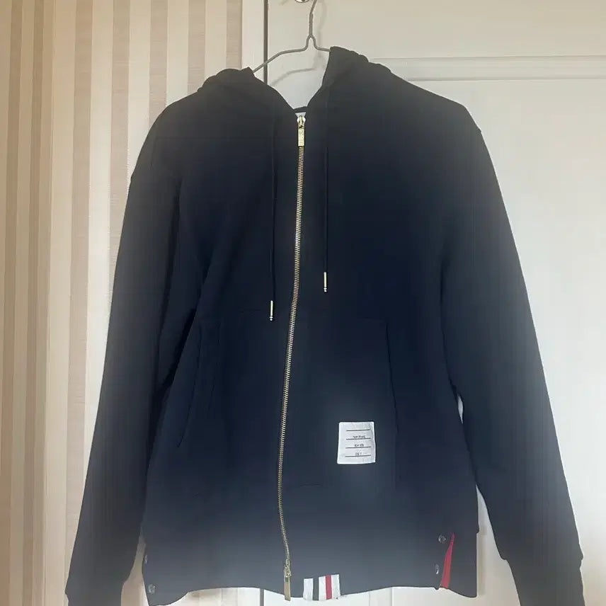 [BUNJANG] Thom Browne Back Three-Stripe Gold-Plated Zip-Up Hoodie / 톰브라운 백삼선 금장 후드집업