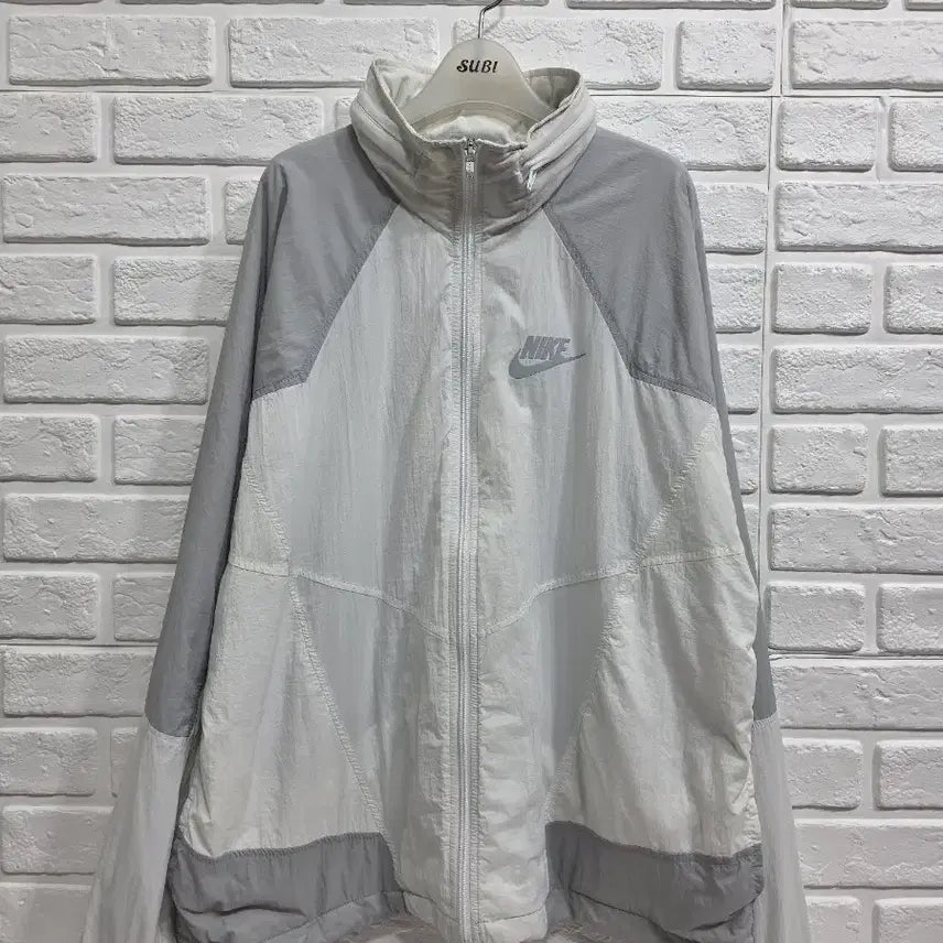 [BUNJANG] Nike Windbreaker Jacket Medium / 나이키 바람막이 m