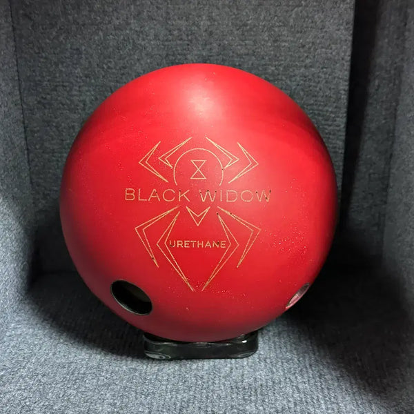 [BUNJANG] Black Widow Red Solid Urethane Bowling Ball 15lb / 블랙위도우 레드 솔리드 우레탄
