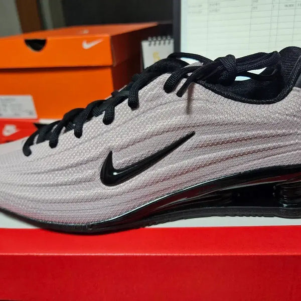 [BUNJANG] Nike W Shox Z Sneakers (255mm) / HQ7540-603 나이키 W 샥스 Z 새제품 255mm