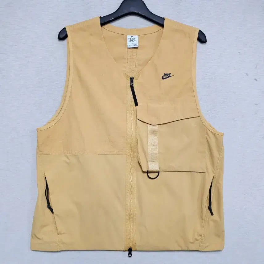 [BUNJANG] Nike NSW Tech Pack Vest Beige Men's Size 100 / 나이키 NSW 테크팩 베스트 베이지 남자100사이즈ㅡ1231ㅁㅁ