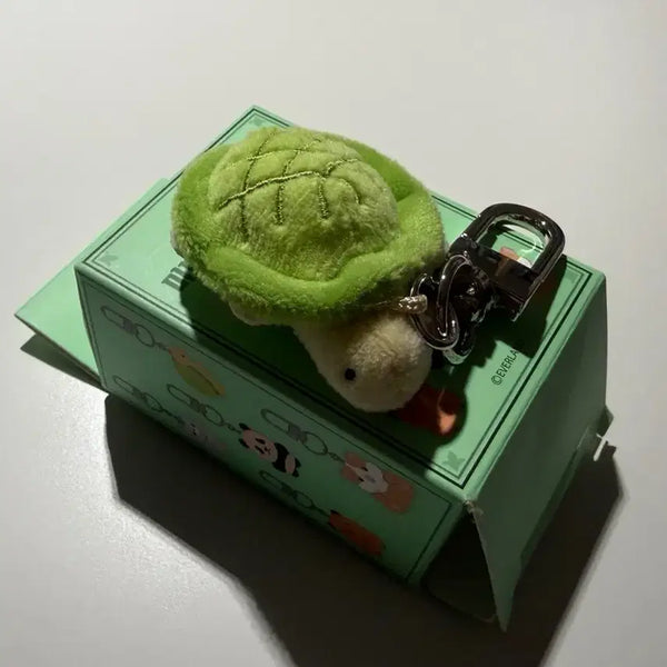 [BUNJANG] Everland Zootopia Mini-Me Turtle Keychain / 에버랜드 주토피아 미니미 거북이 키링