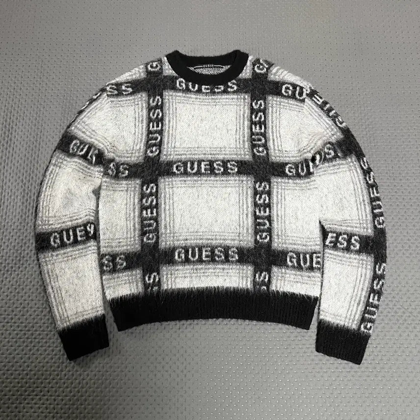 [BUNJANG] Guess x Song Kang Hairy Check Sweater Black M / 게스 X 송강 헤어리 체크 스웨터 블랙 M