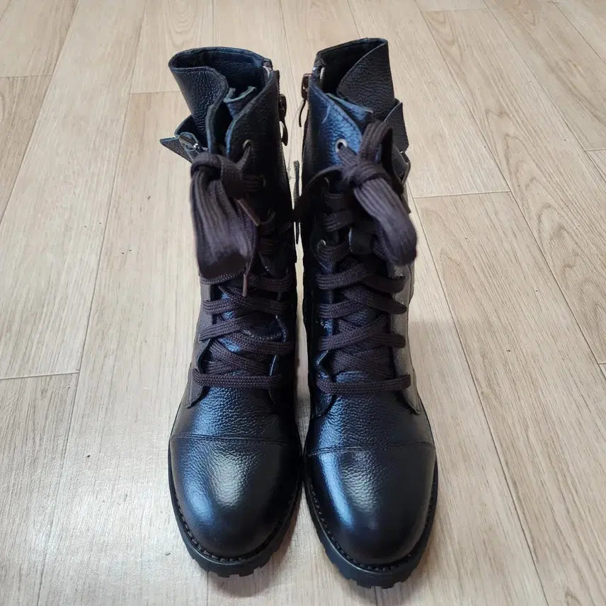 [BUNJANG] Black Women's Walker Boots (230mm) / 미착용 블랙 여성 워커 부츠 230mm