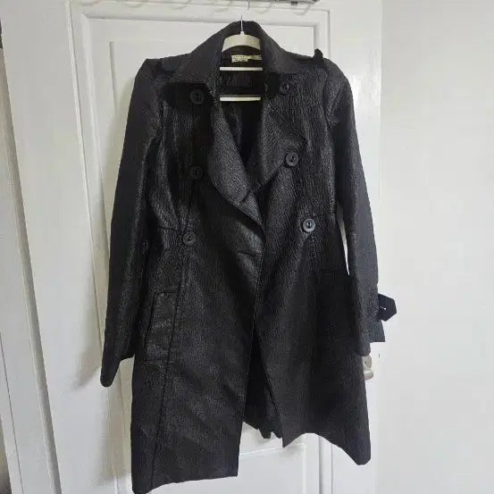[BUNJANG] LEON MAX Limited Edition Black Trench Coat - Size 2 / LEON MAX 리미티드 에디션 블랙 트렌치 코트 사이즈 2