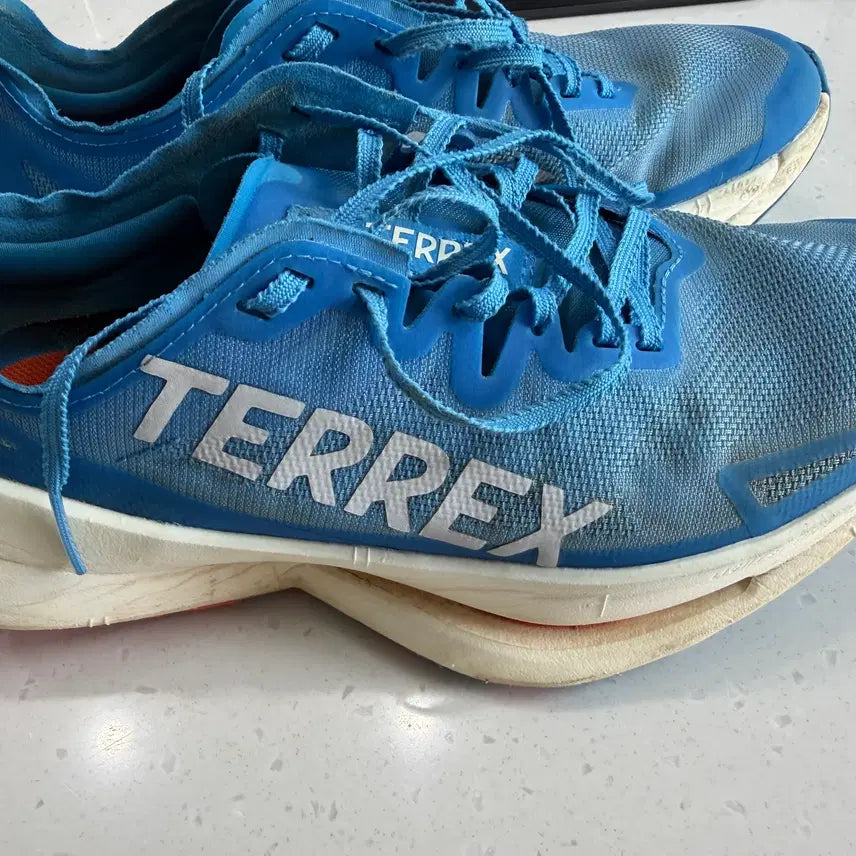 [BUNJANG] Adidas Terrex Agravic Ultra Trail Running Shoes (Blue, Size 260) / 트레일러닝화 아디다스 테렉스 아그라빅 울트라 1 팔아요 260