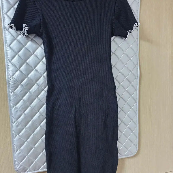 [BUNJANG] Zara Ribbed Ruffle Knit Dress Black S / 자라 골지 프릴 원피스 블랙 니트 s사이즈 여름니트원피스