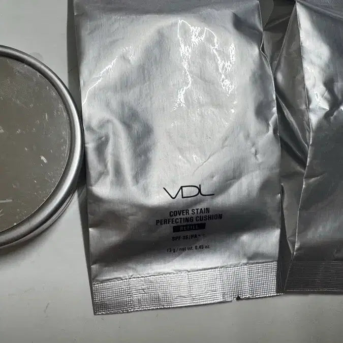 [BUNJANG] VDL Cover Stain Perfect Cushion A02 (Includes 1 Refill) / 새상품) Vdl 브이디엘 커버 스테인 퍼펙트 쿠션 A02 본품+리필 2개
