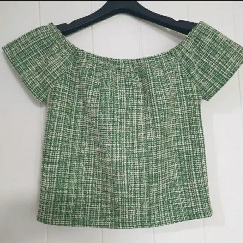 [BUNJANG] Tweed Pearl Off-Shoulder Semi-Crop Dance Top / (새상품)댄스복 댄스상의 댄스티 오프숄더 세미크롭티