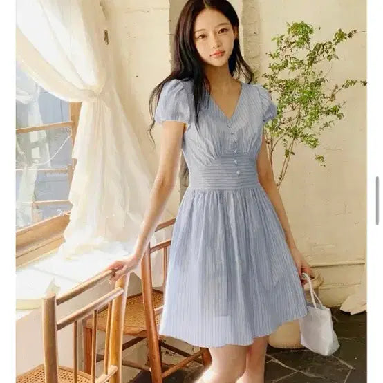 [BUNJANG] MilkCocoa Striped Puff Balloon Mini Dress / 밀크코코아 스트라이프 퍼프 벌룬 미니 원피스