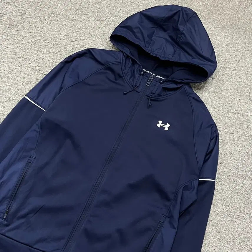 [BUNJANG] Under Armour Hooded Zip-up Sweatshirt Size 105 / [105] 언더아머 후드집업