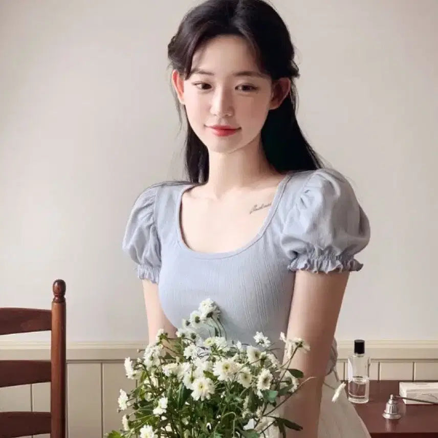 [BUNJANG] MilkCocoa Puff Sleeve Round Neck T-Shirt / 퍼프소매 라운드넥 하늘색 반팔 티셔츠 밀크코코아 프릴