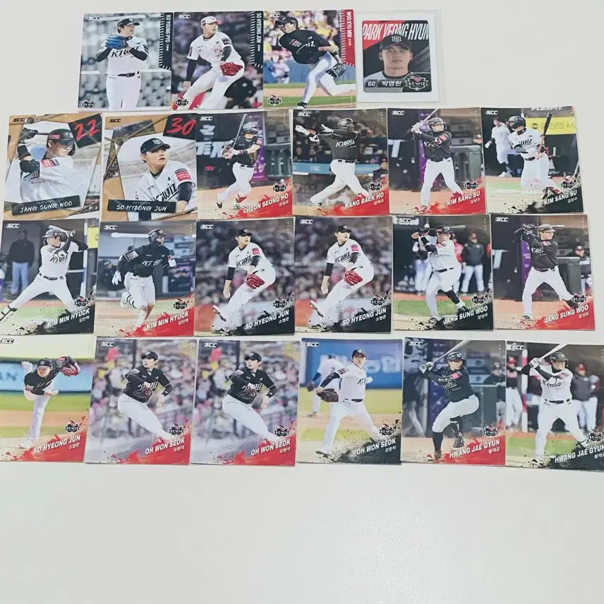 [BUNJANG] KT Wiz KBO Cards & Park Young-hyun Collectible Seal Bundle Set / KBO카드 KT위즈 , 박영현 띠부씰 일괄판매