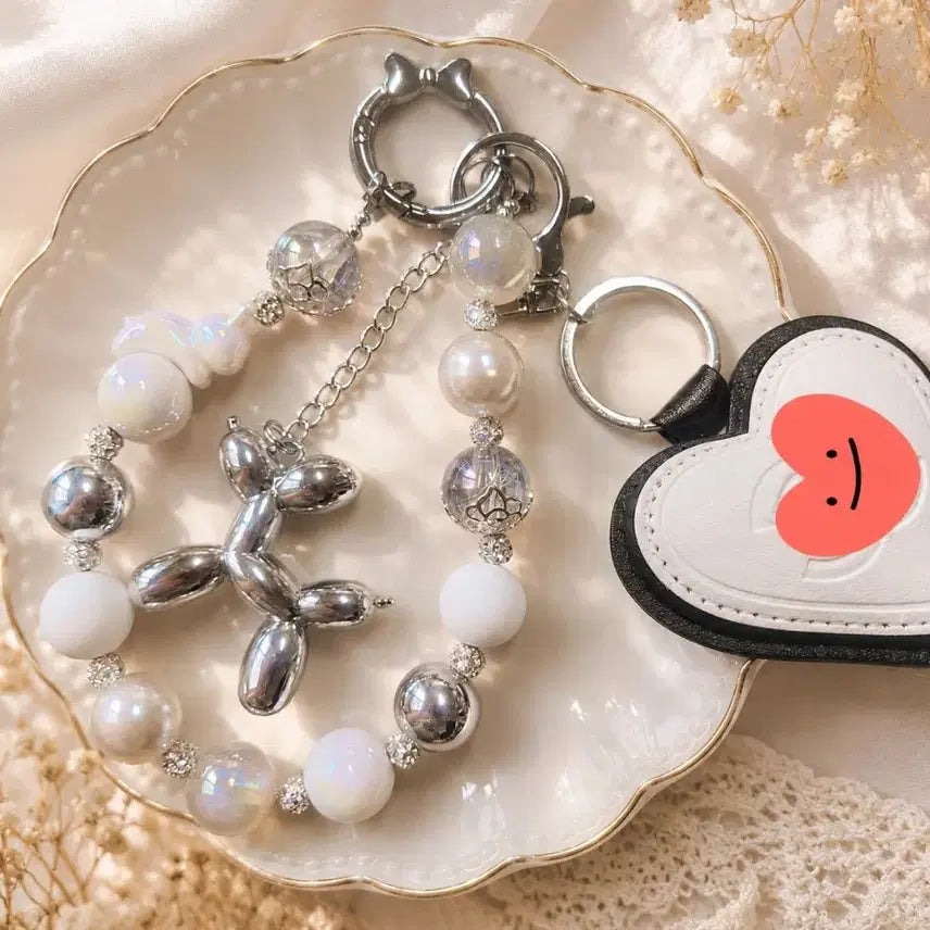[BUNJANG] Handmade Balloon Poodle Dog & Heart Charm Keychain / 풍선 푸들 강아지 키링 하트 참(핸드메이드)