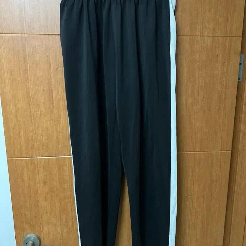 [BUNJANG] Crump Sweatpants Black Stripe / [XL/33] Crump 스웨트팬츠 블랙 스트라이프