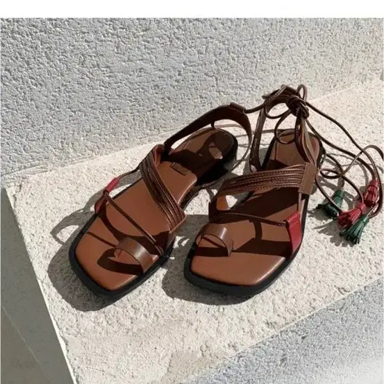 [BUNJANG] Thursday Island Gladiator Strap Flat Sandals / 써스데이아일랜드 글레디에디터스트랩쪼리샌들