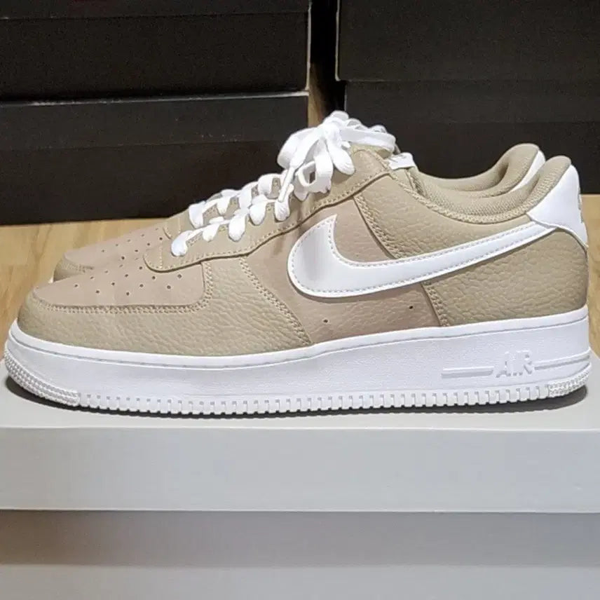 [BUNJANG] Nike Air Force 1 '07 Khaki White Sneakers (Size 290) / 나이키 에어포스 290 카키 화이트
