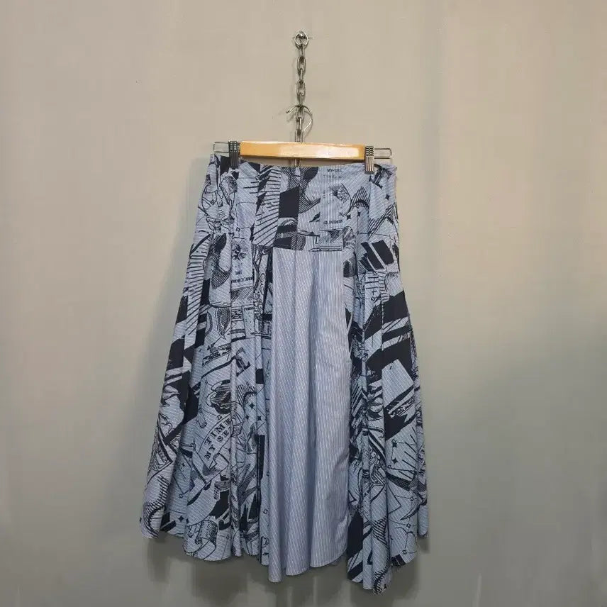 [BUNJANG] TIME Graphic Flare Skirt / 타임 그래픽 플레어 스커트