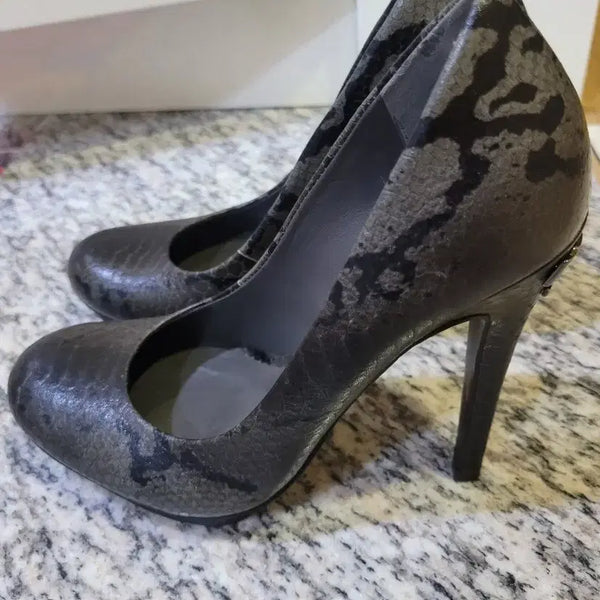 [BUNJANG] Tory Burch Logo Python Pattern High Heel Shoes / 토리버치 로고 뱀피 하이힐 슈즈 샤넬 펜디 로저비비에
