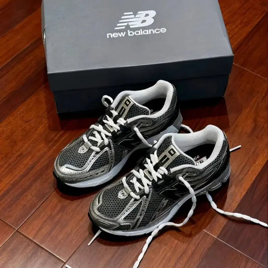 [BUNJANG] New Balance 1906R Sneakers (U1906RCG) / 뉴발란스 정품 U1906RCG  운동화