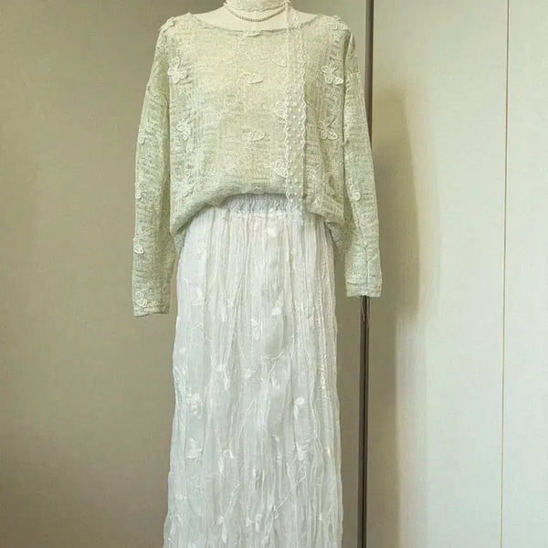 [BUNJANG] Mint Green Butterfly Embroidery Sheer Blouse + White Long Skirt Set / 연두색 나비 자수 시스루 블라우스 + 화이트 롱 스커트