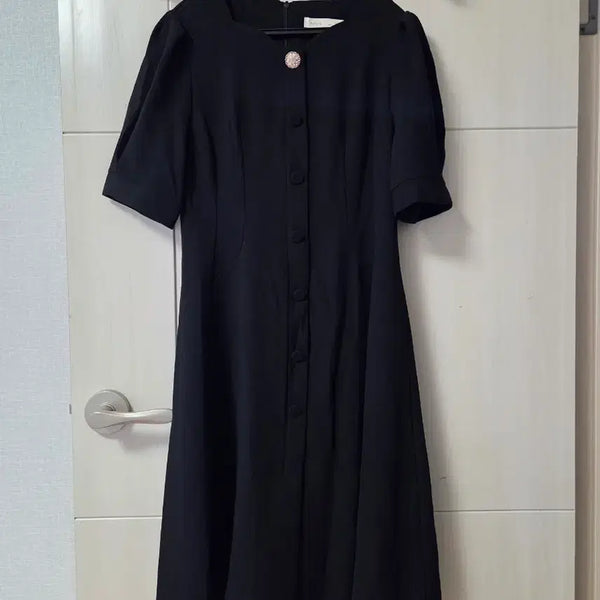 [BUNJANG] Black Puff Sleeve Button Dress / 검정색 퍼프소매 단추 원피스 새상품