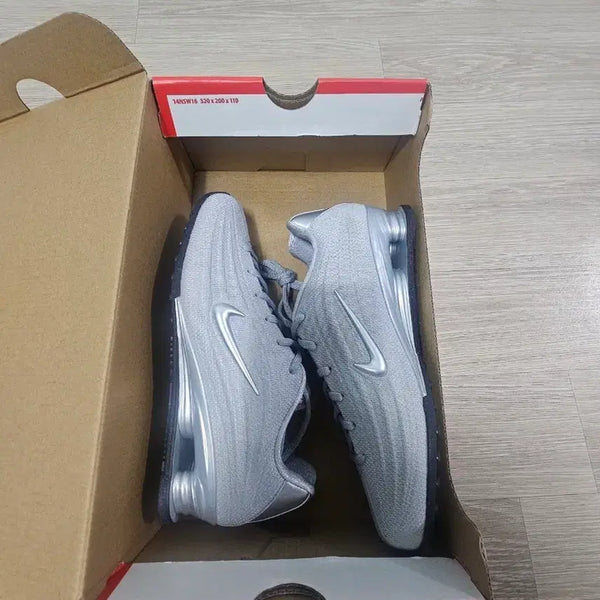 [BUNJANG] Nike Shox Z 230 Sneakers / 나이키 샥스 z 230