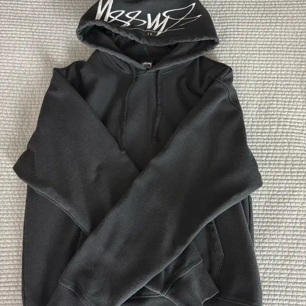 [BUNJANG] Stussy Back Applique Hoodie Black / 스투시 백 아플리케 후드 블랙