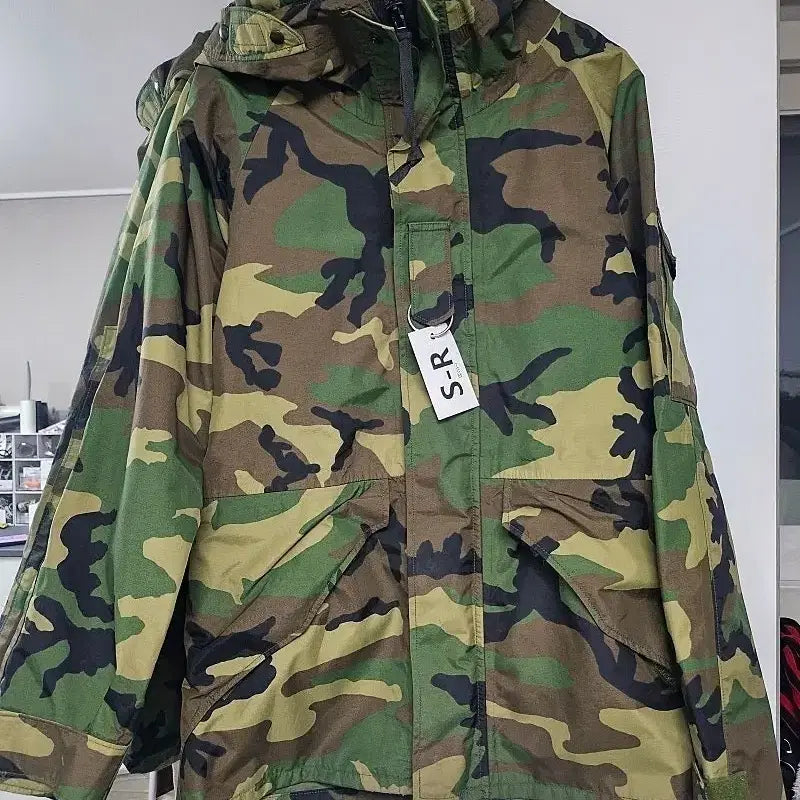 [BUNJANG] US Woodland Gore-Tex Jacket - Small Regular / 미군 우드랜드 고어텍스 자켓 - 스몰 레귤러 (100