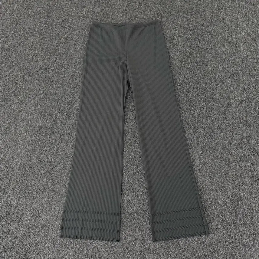 [BUNJANG] Issey Miyake Pleats Please Cut-Hem Pleated Pants / 이세이미야케 플리츠플리즈 밑단 컷팅 디테일 주름팬츠