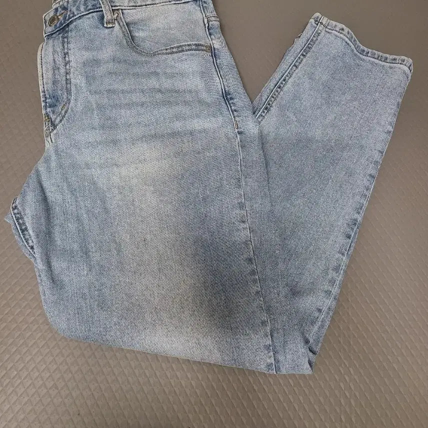 [BUNJANG] TOPTEN Light Wash Denim Pants / 탑텐 연청 청바지