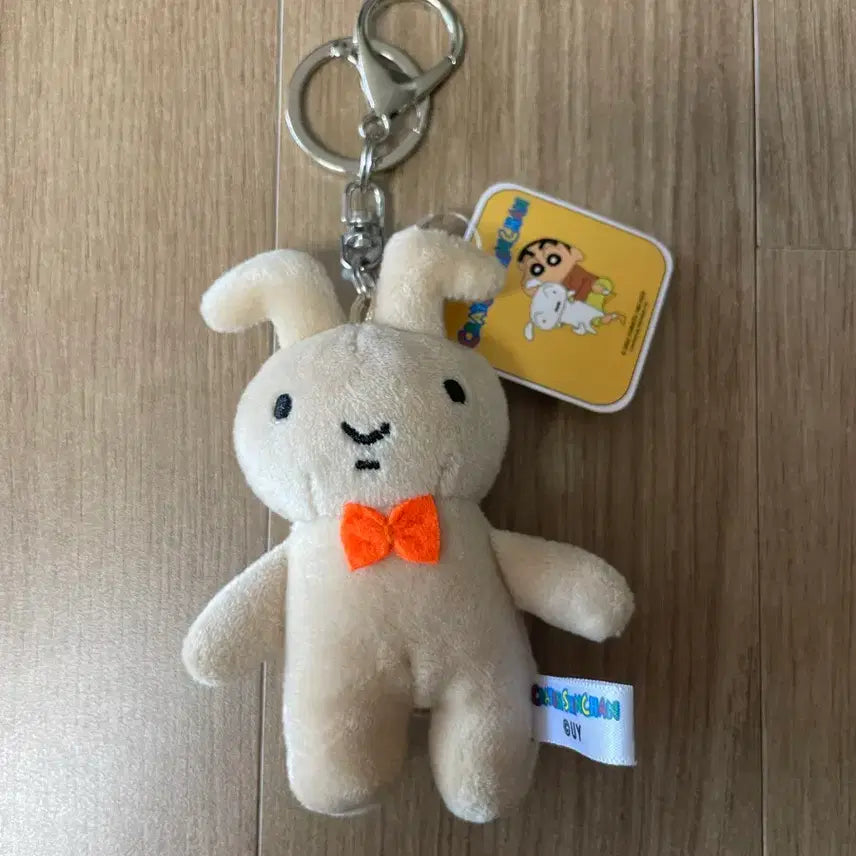[BUNJANG] Crayon Shin-chan Yuri Rabbit Plush Keychain / 짱구는 못말려 유리 토끼인형 키링