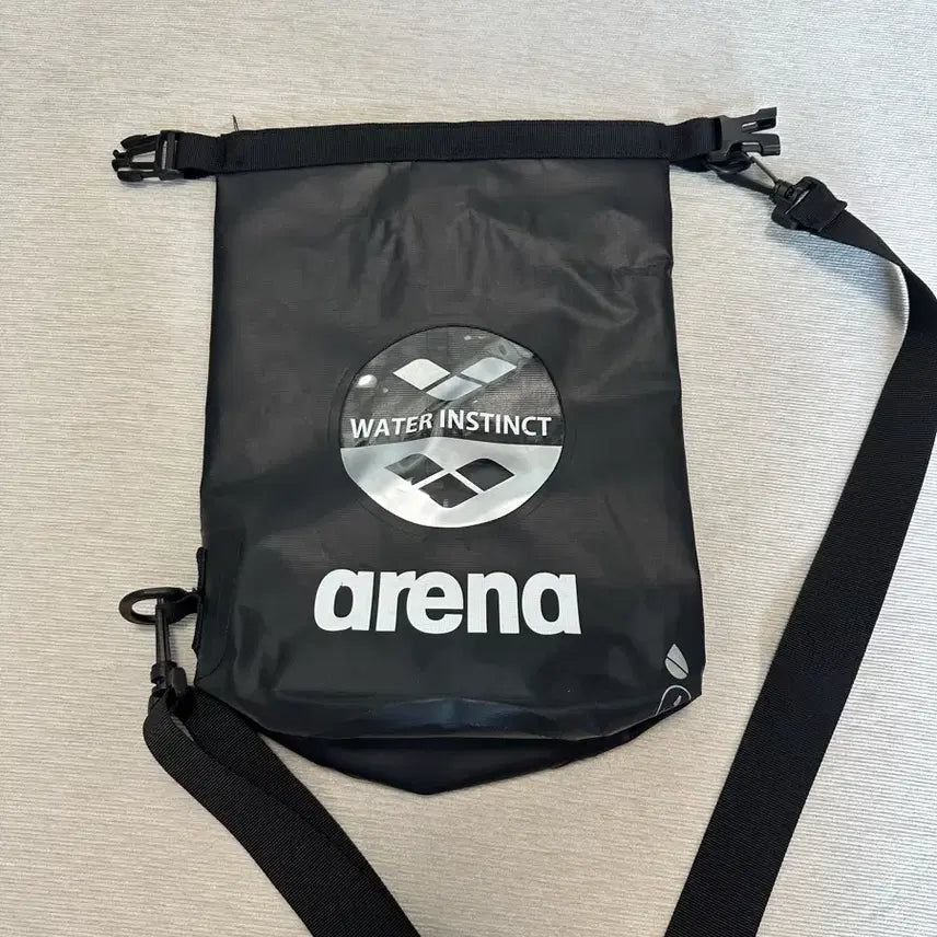 [BUNJANG] Arena Dry Bag Waterproof Bag 4L Black / 아레나 드라이백 방수백 블랙 수영가방 4L