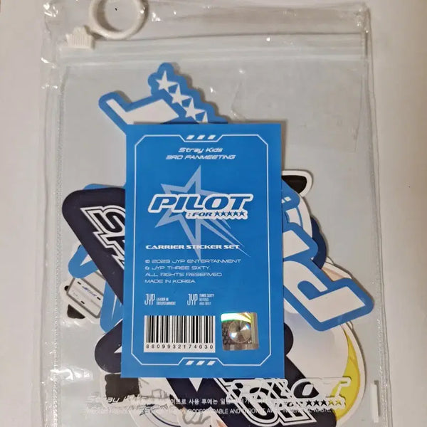 [BUNJANG] Stray Kids SKZOO Pilot Carrier Sticker Set / (미사용)스키즈 스키주 파일럿 캐리어 스티커 세트