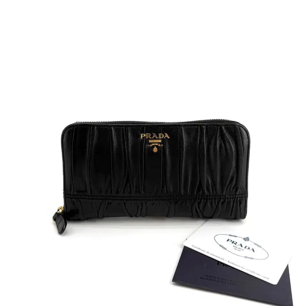 [BUNJANG] Prada Nappa Gauffre Zipper Long Wallet 1M0506 / [매장구매] 프라다 나파 고프레 지퍼돌이 장지갑 1m0506