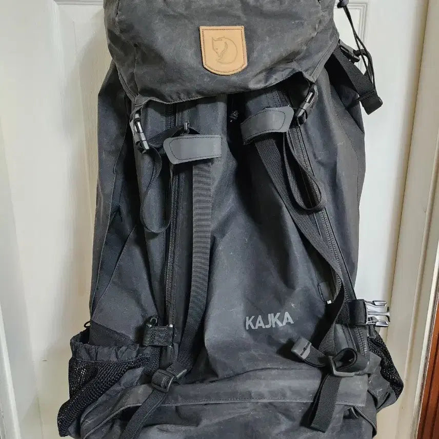 [BUNJANG] Fjällräven Kajka 75L Backpack Black / 피엘라벤 카즈카 75LW백팩 블랙