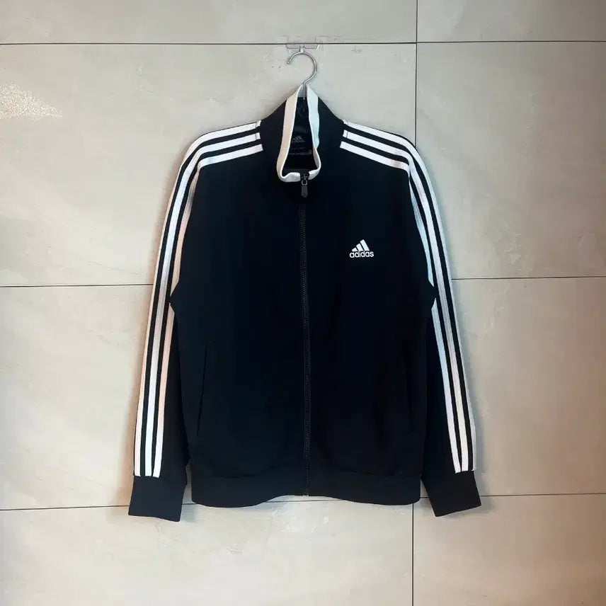 [BUNJANG] Adidas Rare Black White Jersey Size 95 / 아디다스 극희귀 검,흰 져지 [95]