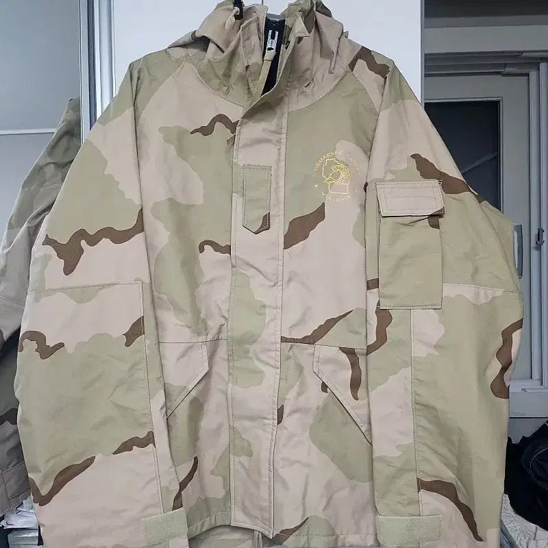 [BUNJANG] US Military DCU 3-Color Desert Gore-Tex Jacket - Medium Short (105) / 미군 사막 3색 DCU 고어텍스 자켓 - 미디움 숏(105