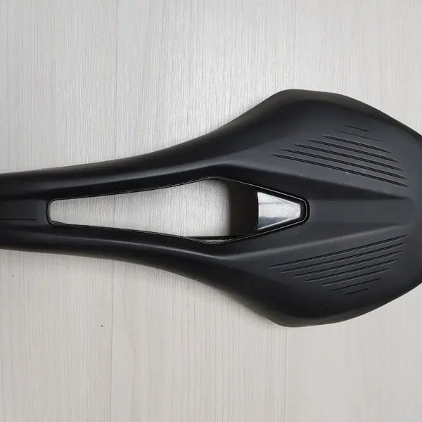 [BUNJANG] Fizik Argo Vento R3 140mm Saddle / 피직 아르고 벤토 R3(Fizik Argo R3) 140미리 안장 팝니다