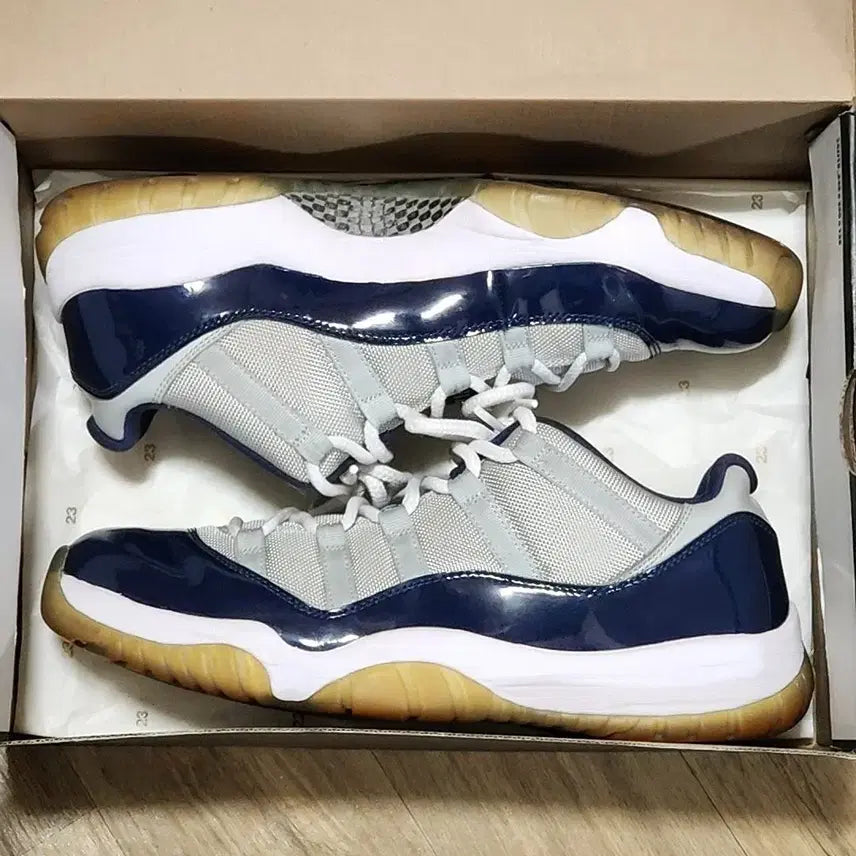 [BUNJANG] Nike Jordan 11 Mist Grey Low 30th Anniversary Edition / 나이키 300 조던11 미스트그레이 로우