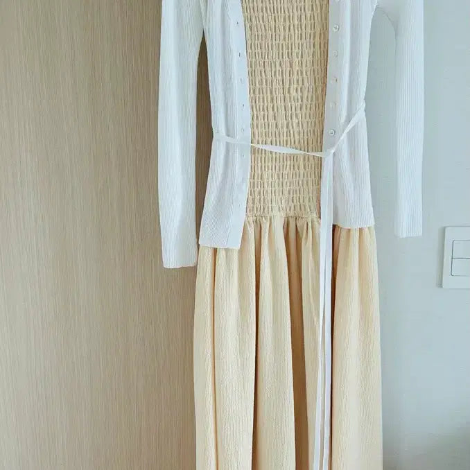 [BUNJANG] H&M Yellow Smocked Dress & Ribbed Cardigan Set / h&m스모크원피스 옐로우 발레리나 가디건세트