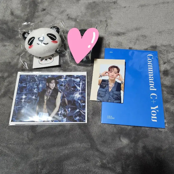 [BUNJANG] Jun. K Command C+ You Baby PUNKFACE Keyring Bundle Set with Special Ticket, Random Photocard, and Online MD POB Photocard / 준케이 판케이페이스키링 랜포 티켓 온라인포카 일괄