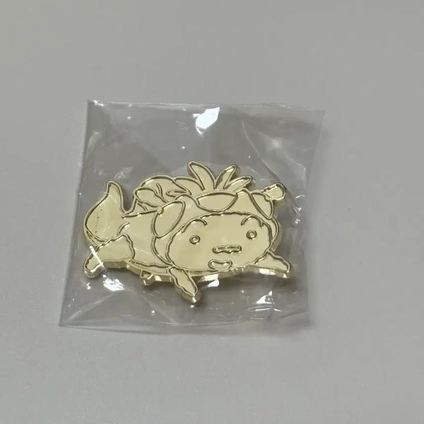 [BUNJANG] Crayon Shin-chan Dinosaur Diary White Dog Golden Badge / 짱구는못말려 공룡일기 일본 짱구샵 흰둥이 금뱃지