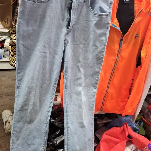 [BUNJANG] Levi's Slim Fit Stretch Light Wash Denim Jeans Size 30 / 리바이스 청바지 연청 스판. 데님.  30