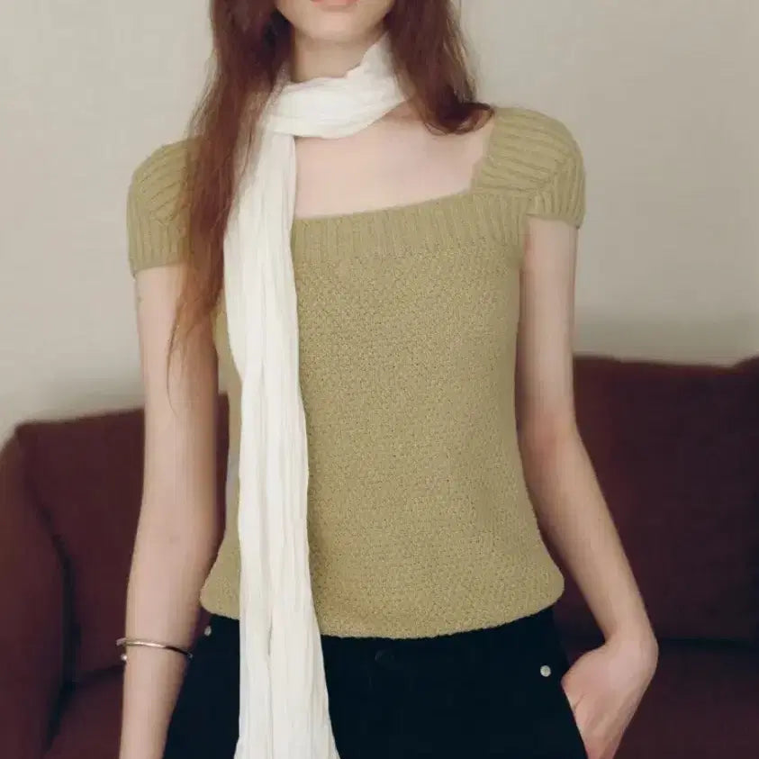 [BUNJANG] For Your Eyes Only Emily Cap Knit / 포유어아이즈온리 에밀리캡니트