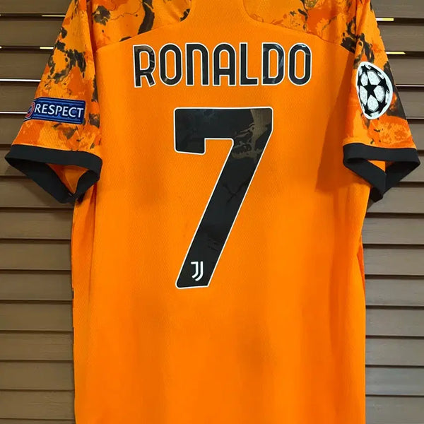 [BUNJANG] 20-21 Juventus Cristiano Ronaldo Third Jersey / 20-21 유벤투스 호날두 유니폼 써드