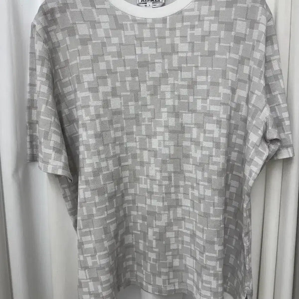 [BUNJANG] Hermès New Embroidered Short-Sleeved T-Shirt / 에르메스 신형 자수 반팔 티셔츠