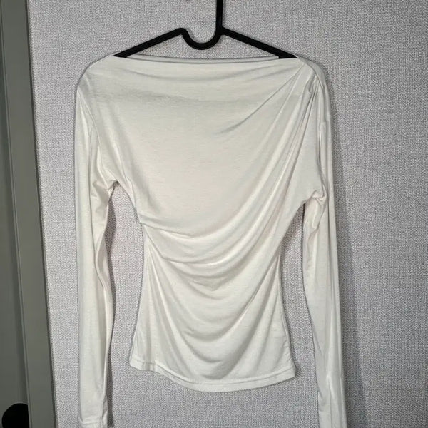 [BUNJANG] Long Sleeve Shirring Lip Neck T-Shirt / 새상품) 긴팔 셔링 입술넥 티셔츠