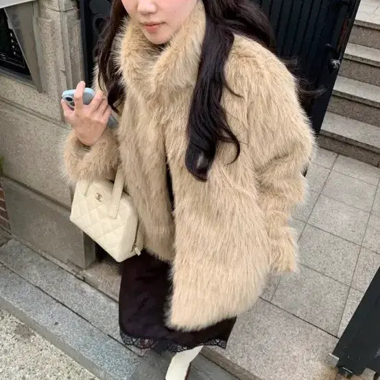 [BUNJANG] Sodding Bird Faux Fur Jacket Beige / 쏘딩키브레드 퍼자켓